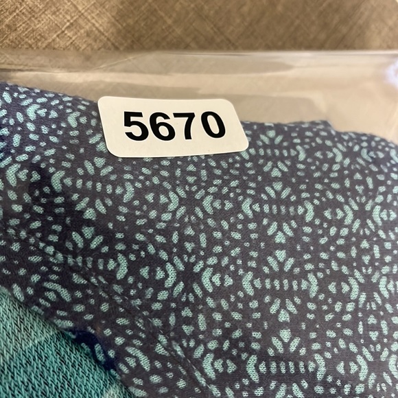 J. Jill Women's M Knit Tunic Blouse Blue Long Sleeve Contrast Border Print - Picture 10 of 12